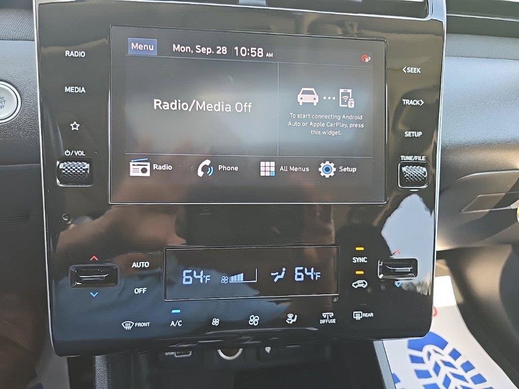 Used 2023 Black Hyundai SEL image 18