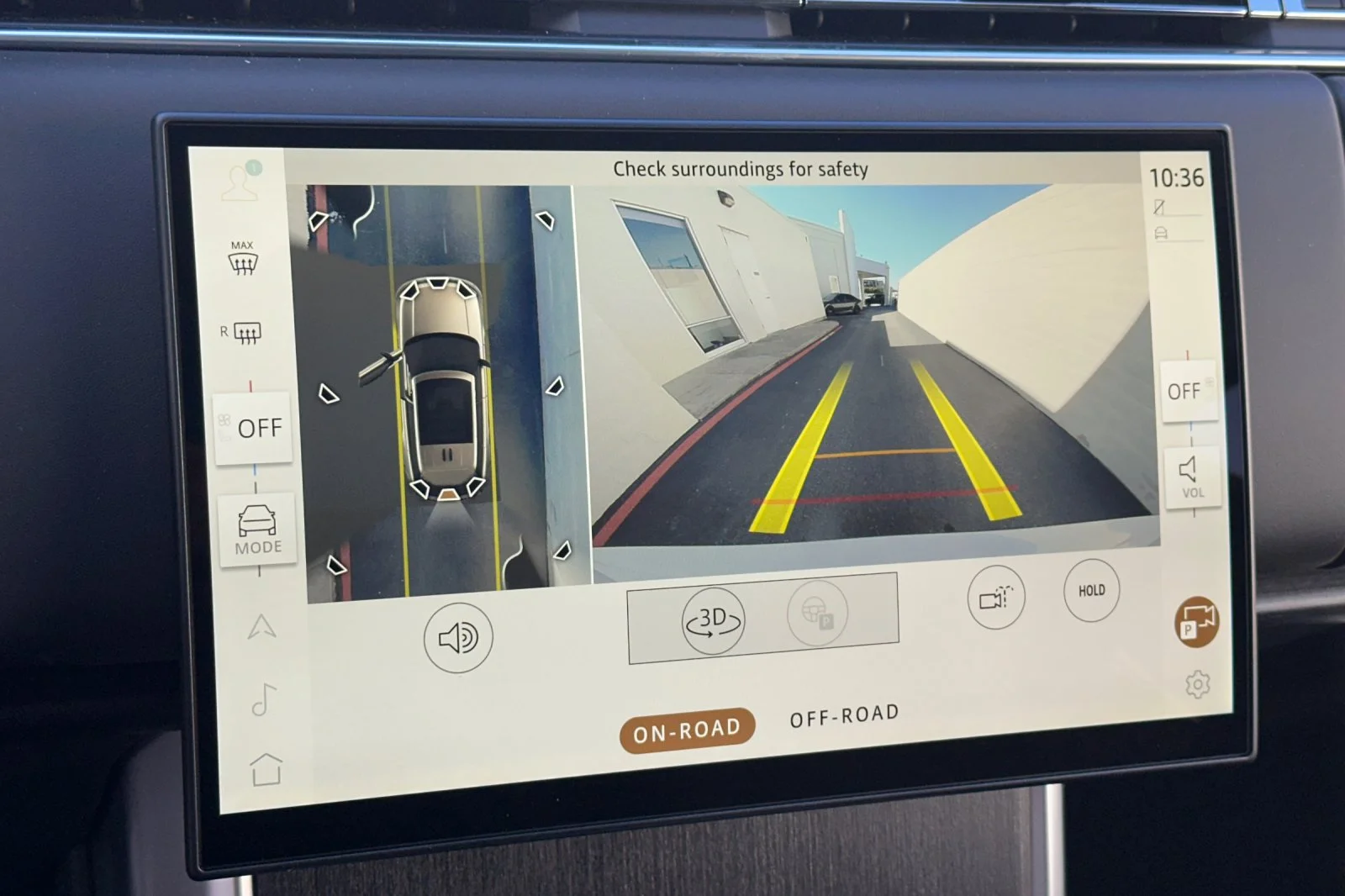New 2026 Fuji White Land Rover SE image 19
