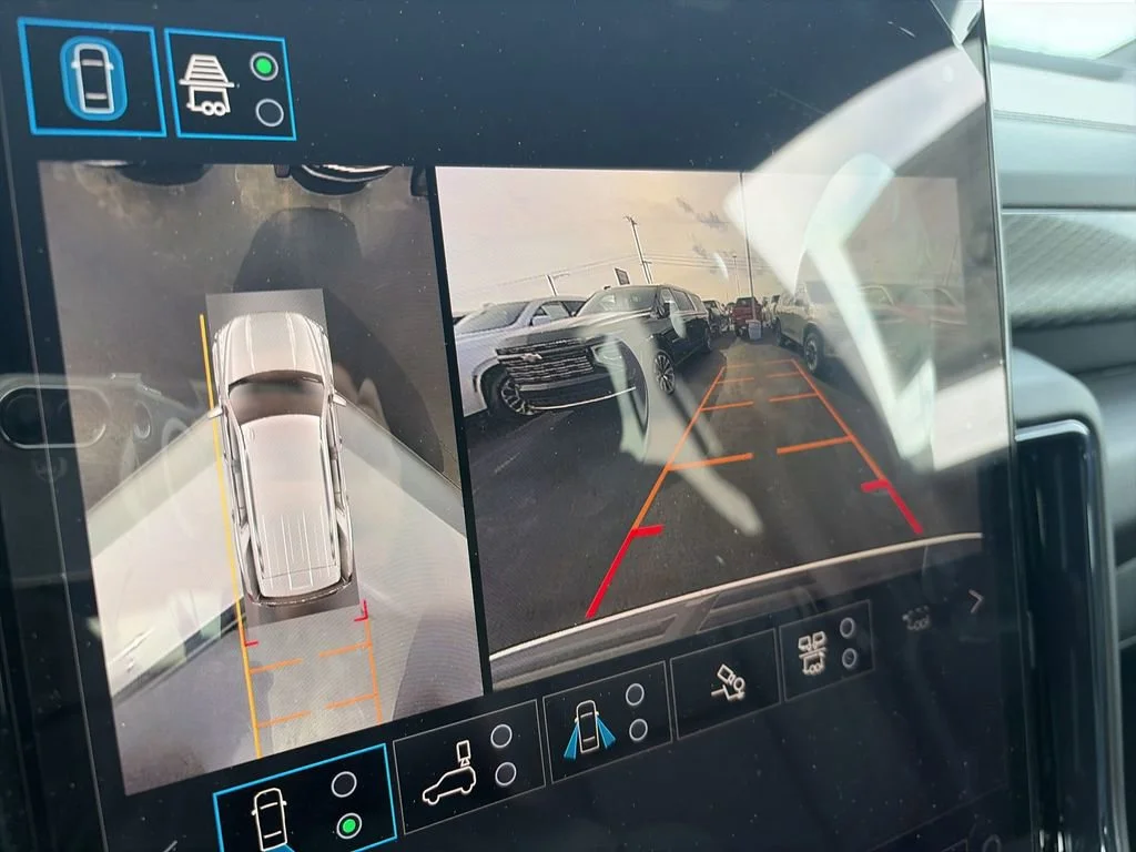 New 2026 Summit White GMC AT4 image 23