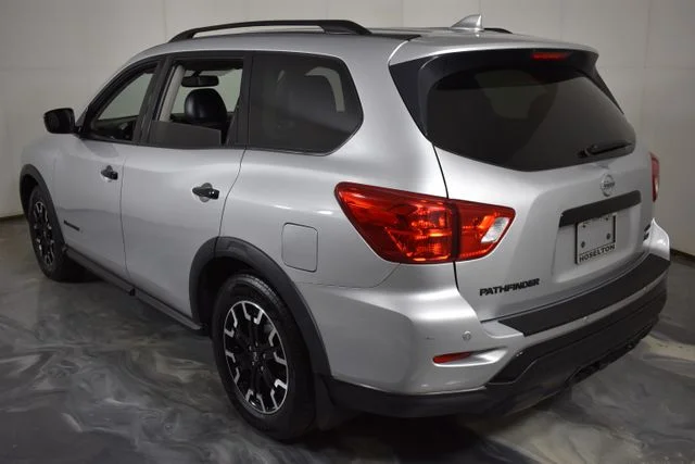 Used 2019 Silver Nissan SV image 7