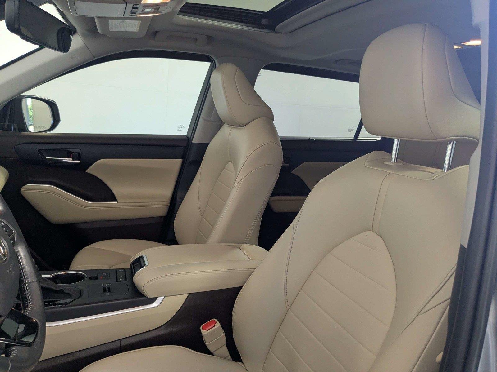 Used 2021 Celestial Silver Metallic TOYOTA XLE image 13