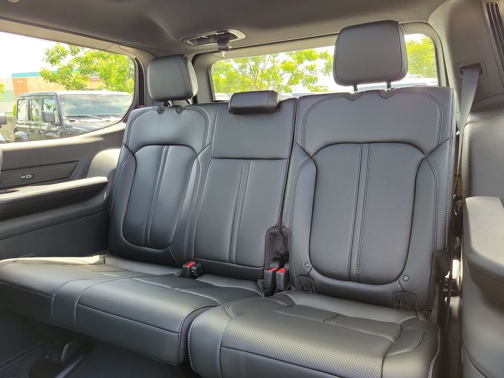 New 2026 High Gloss Black Exterior Paint Jeep  image 17