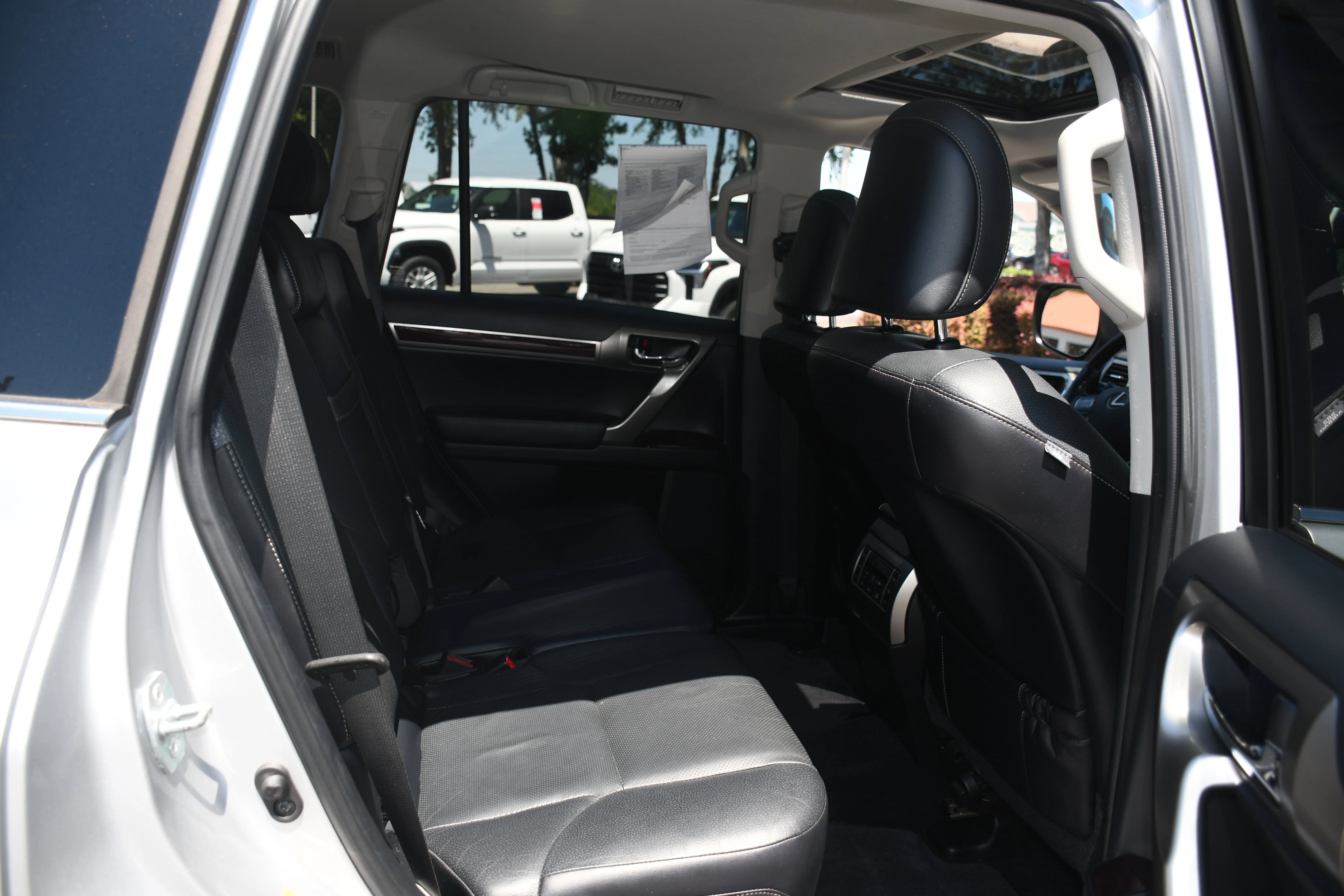 Used 2015 Silver Lexus 460 image 20