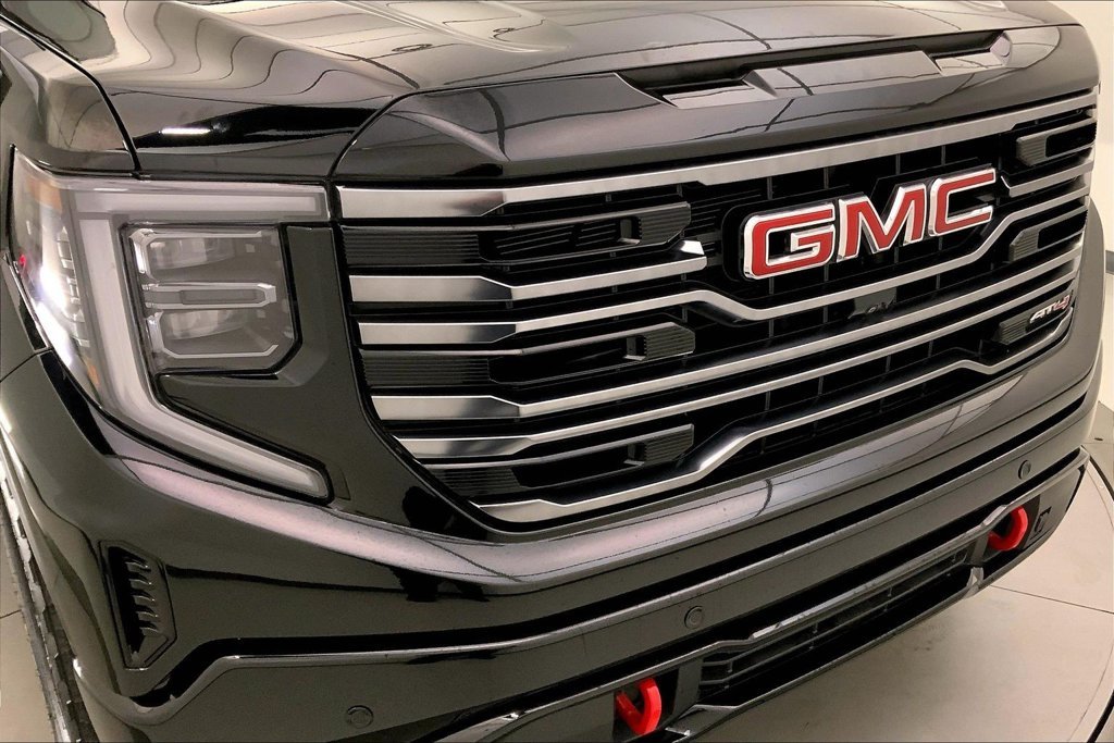 Used 2026 Onyx Black GMC AT4 image 29