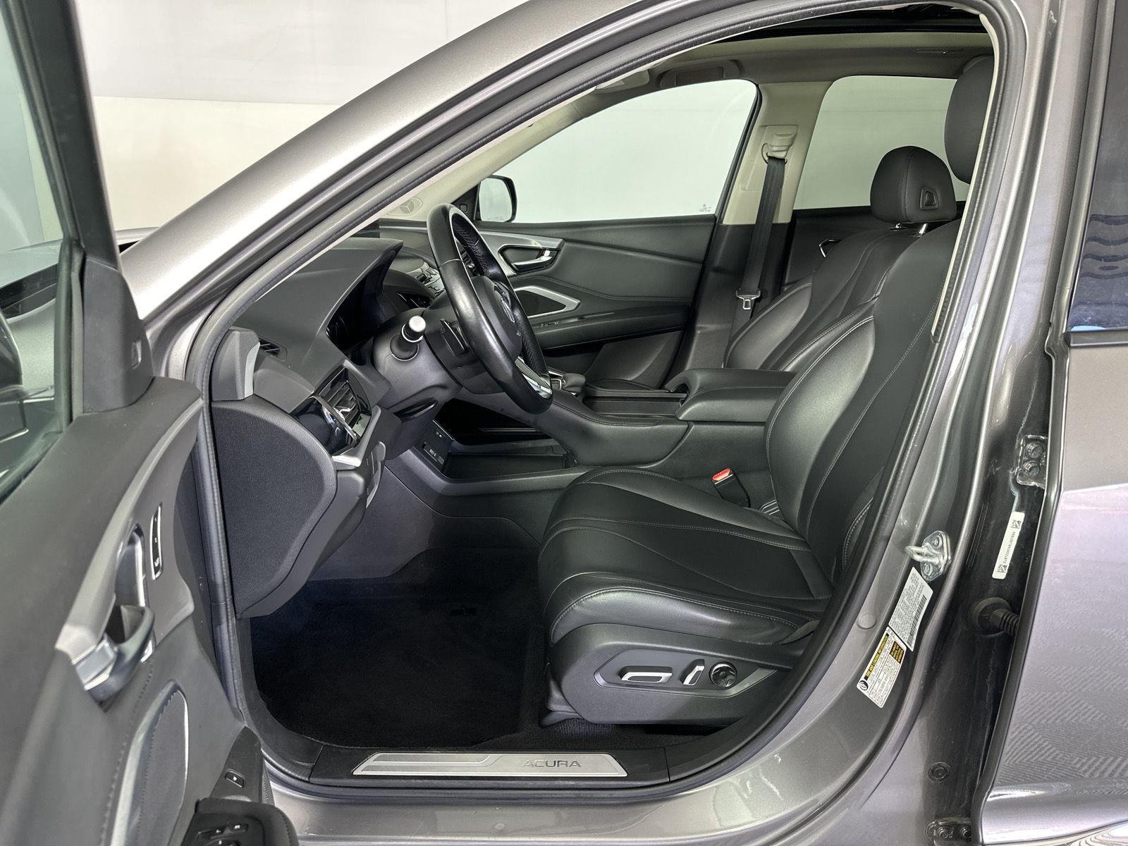 Used 2024 Liquid Carbon Metallic Acura SH-AWD image 7