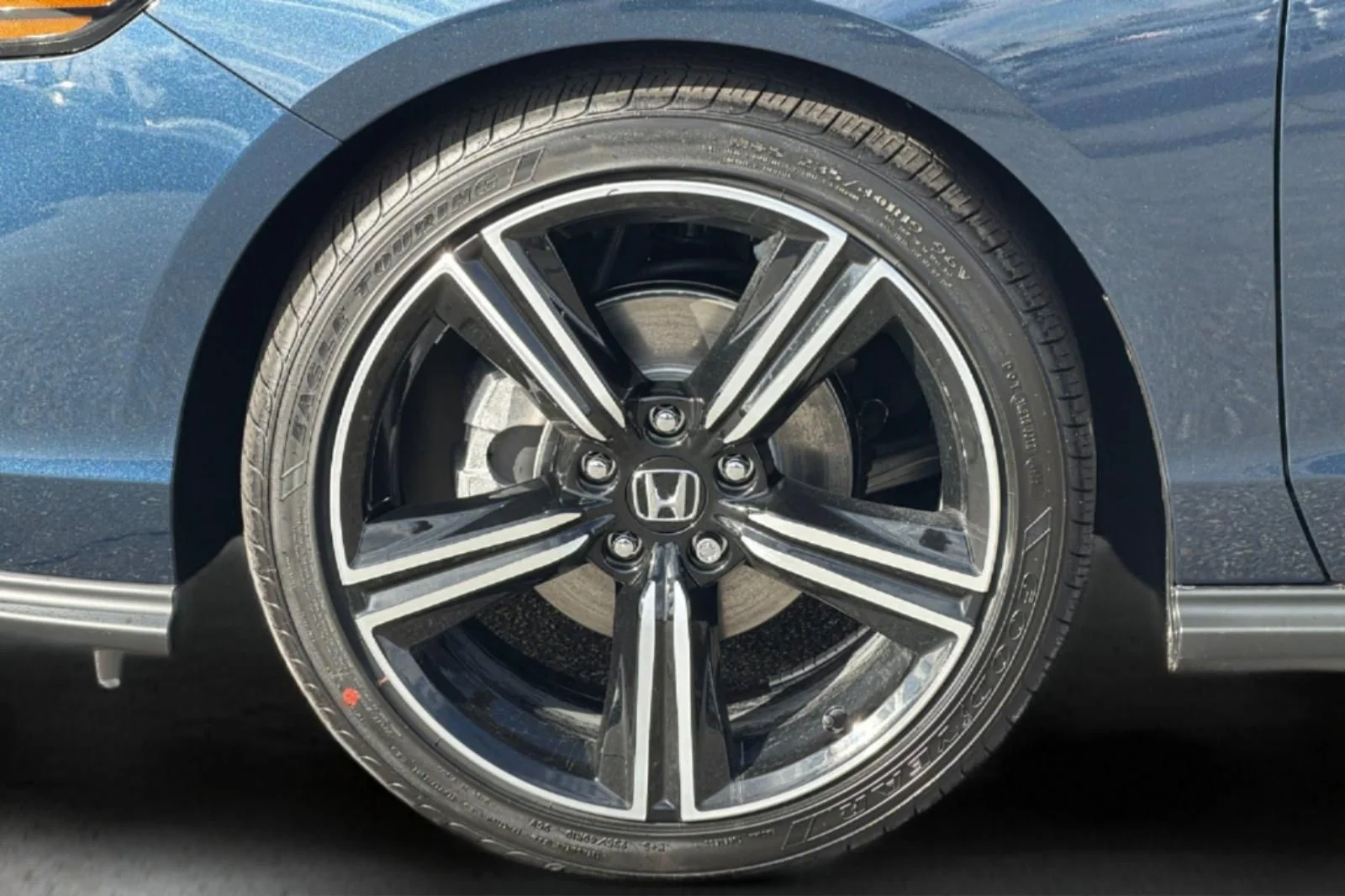 New 2026 Canyon River Blue Metallic Honda SE image 31