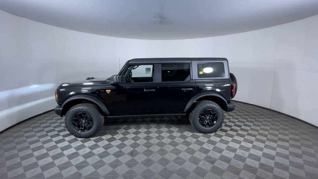 New 2026 Shadow Black Ford Badlands image 4