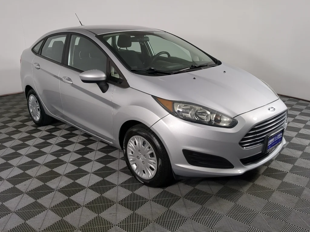 Used 2016 Silver Ford S image 2