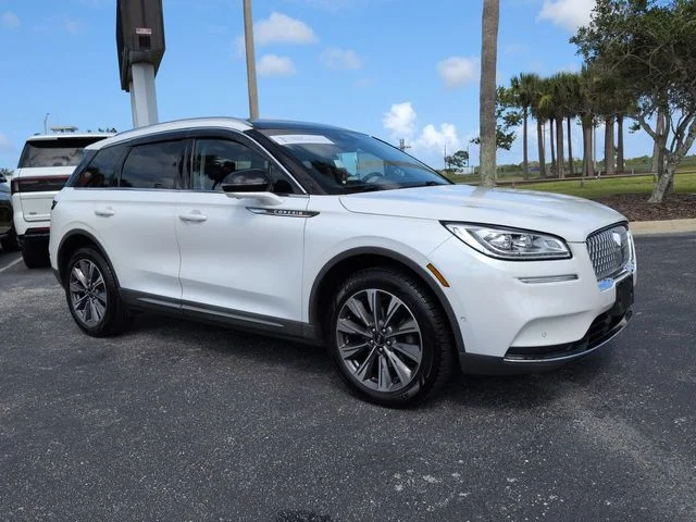 Certified Used 2020 White Lincoln Reserve image 2