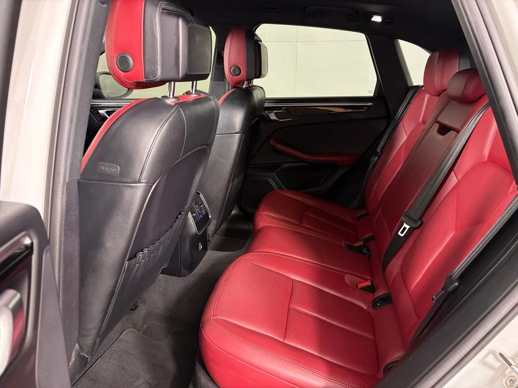 Used 2018 White Porsche Base image 44