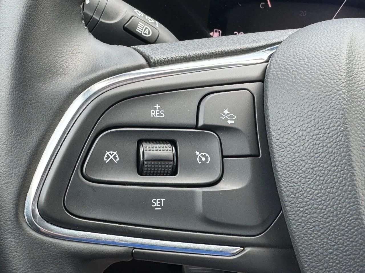 Used 2025 Summit White Buick Sport Touring image 22