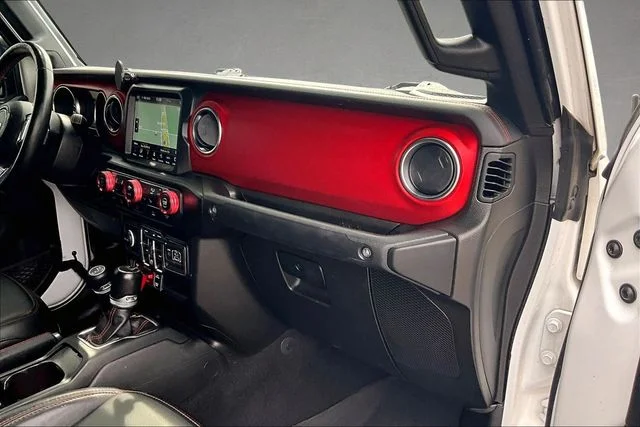 Used 2022 White Jeep Rubicon image 13