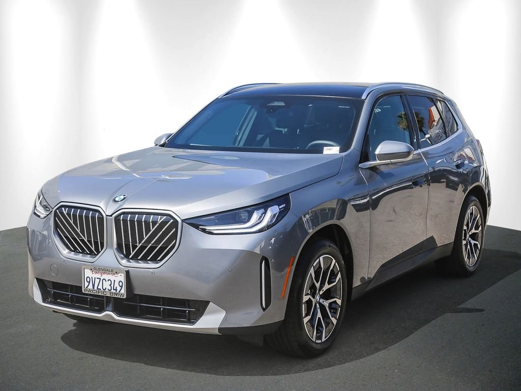 Used 2026 Skyscraper Grey Metallic BMW 30 xDrive image 3