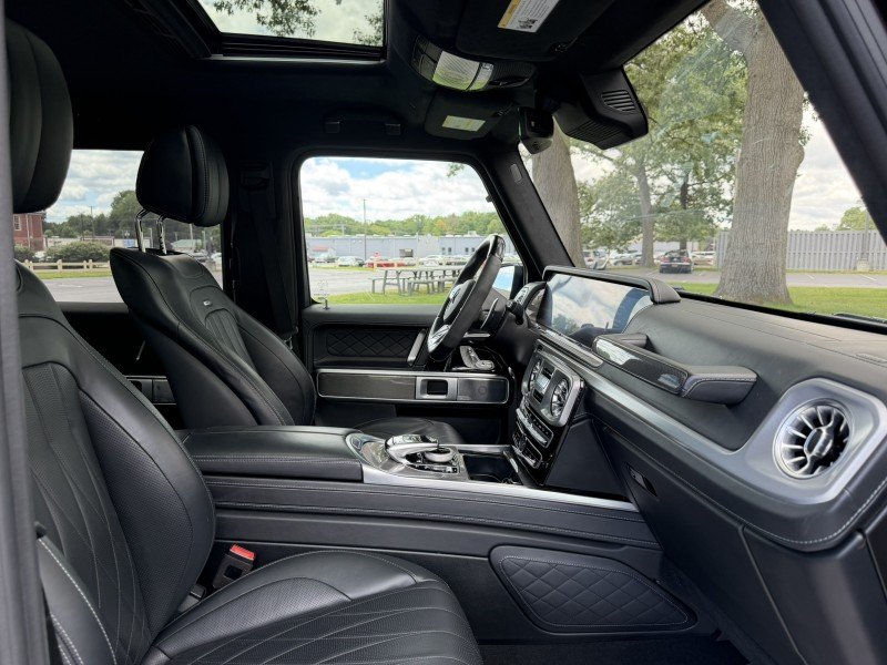 Used 2021  Mercedes-Benz AMG® G 63 image 27
