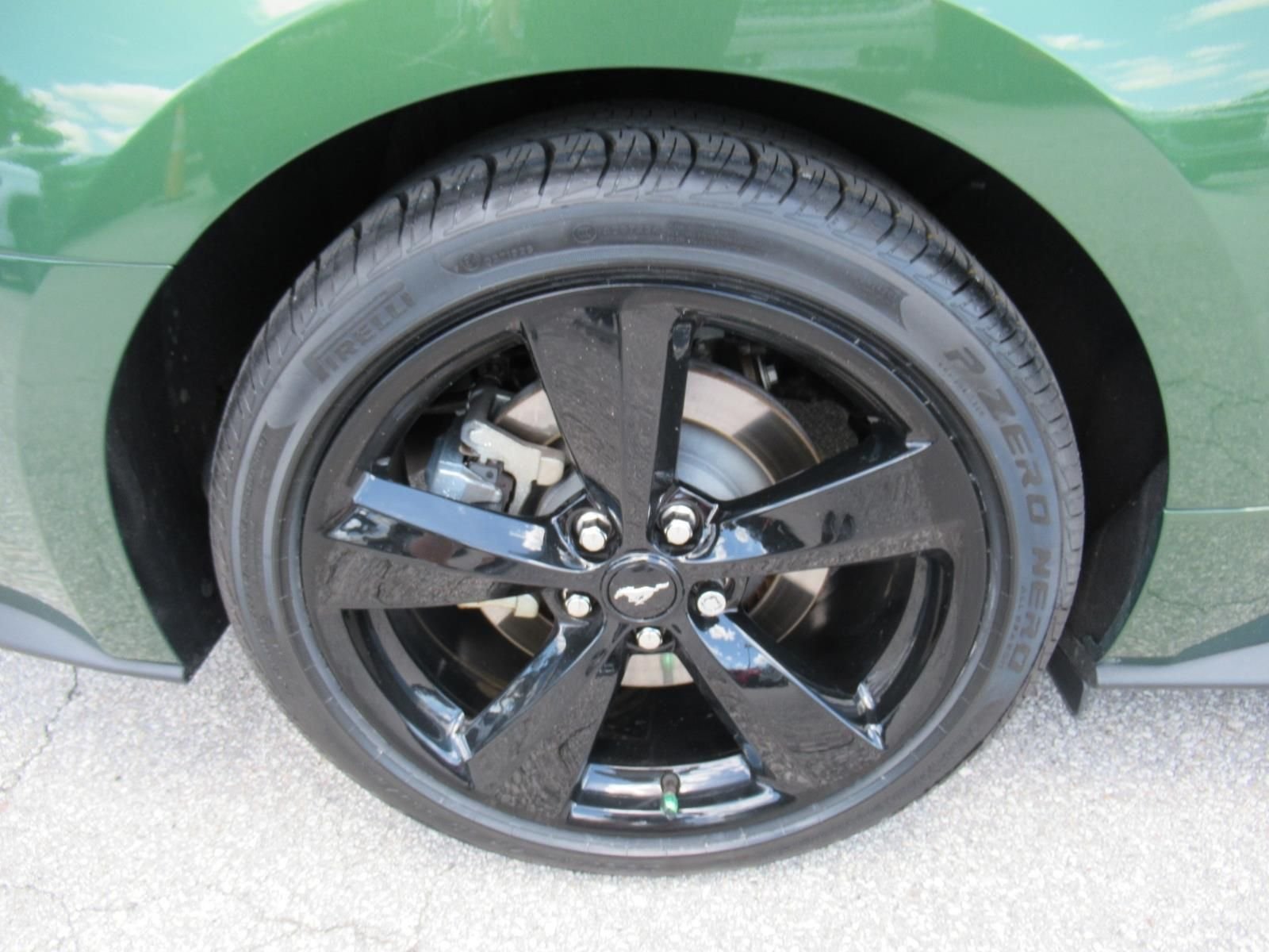 Used 2023 Green Ford GT Premium image 11
