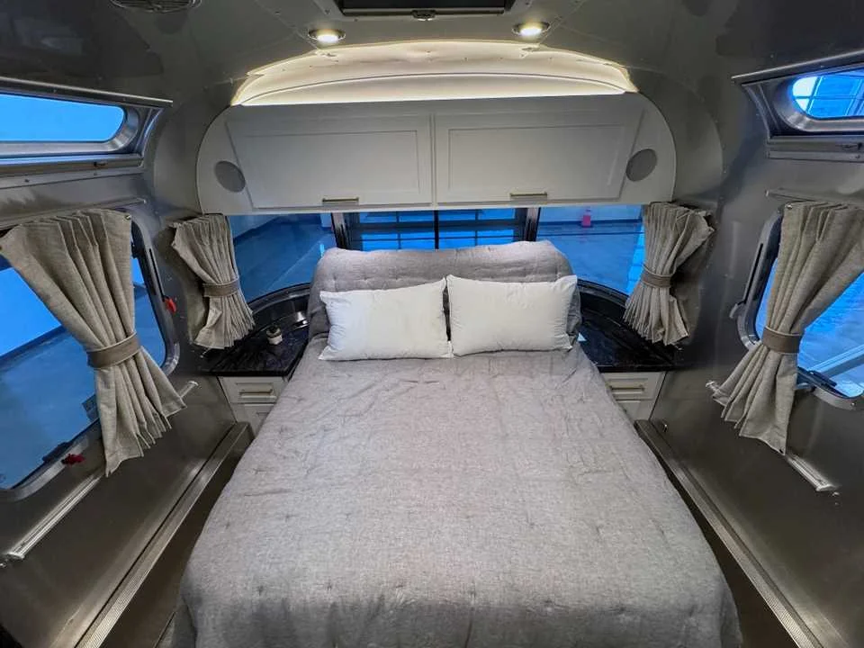 New 2026 SILVER AIRSTREAM  image 38