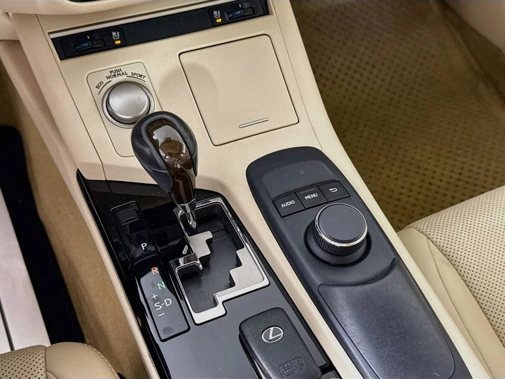 Used 2014 Matador Red Mica Lexus Base image 19