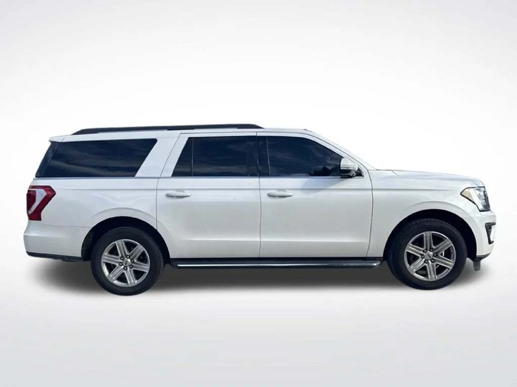 Used 2019 White Platinum Ford XLT image 4