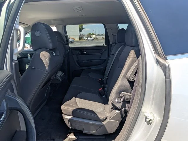 Used 2015 Silver Chevrolet LT image 11