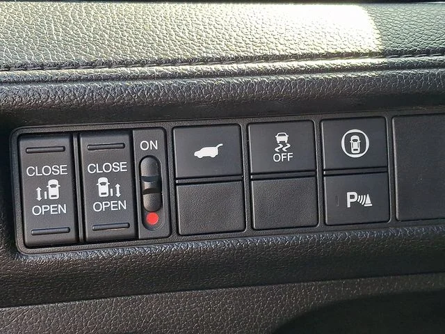 Used 2022  Honda Touring image 23