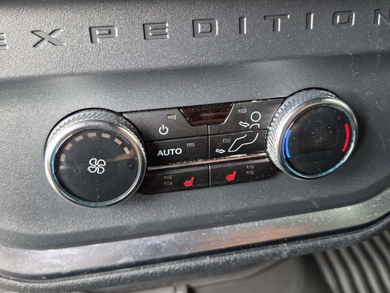 Used 2025 White Metallic FORD TREMOR 4X4 image 15