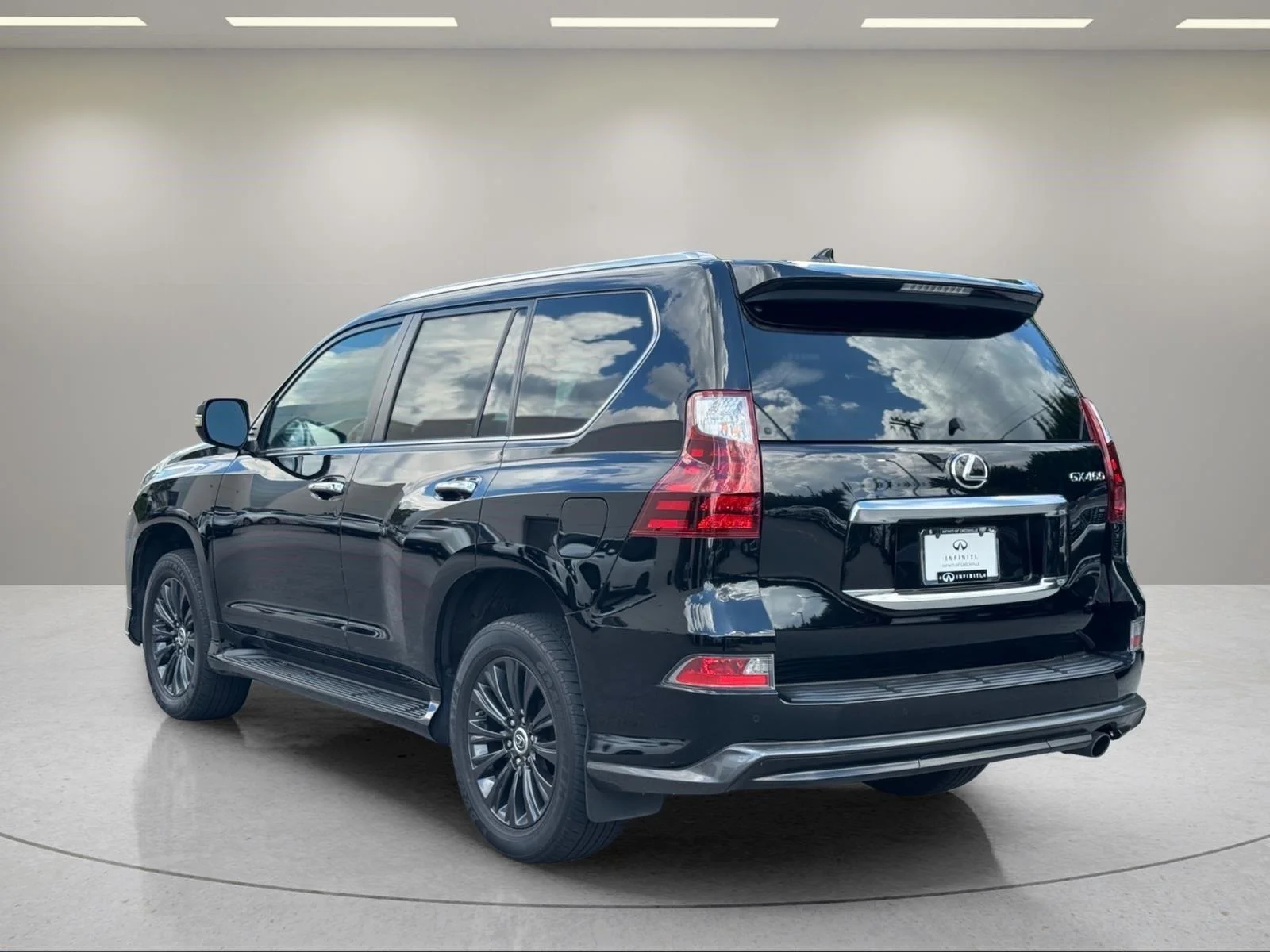 Used 2022 Black Onyx Lexus GX 460 Luxury image 3