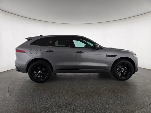 2026 Jaguar F-Pace R-Dynamic S - Photo 6