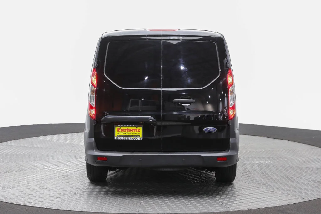 Used 2022 Black Ford XL image 7