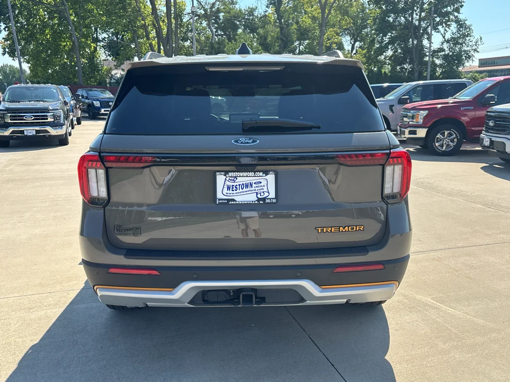Used 2026 Gray Ford Tremor image 5