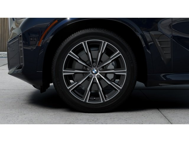 New 2026 Carbon Black Metallic BMW xDrive40i image 7
