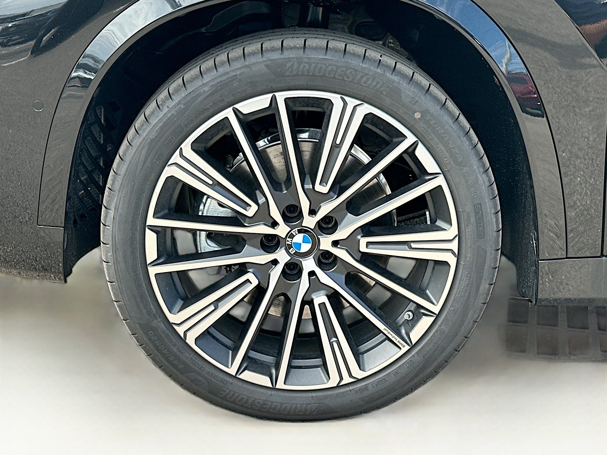 New 2026 Black Sapphire Metallic BMW xDrive28i image 23