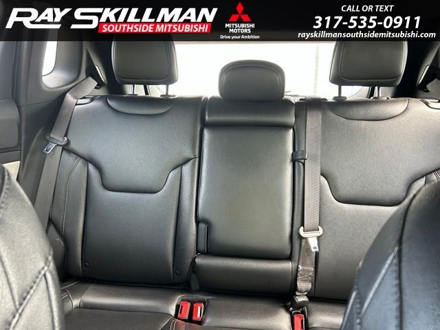 Used 2024 Gray Jeep Limited image 21