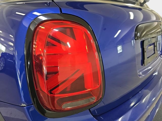 Used 2019 Blue MINI Signature image 32