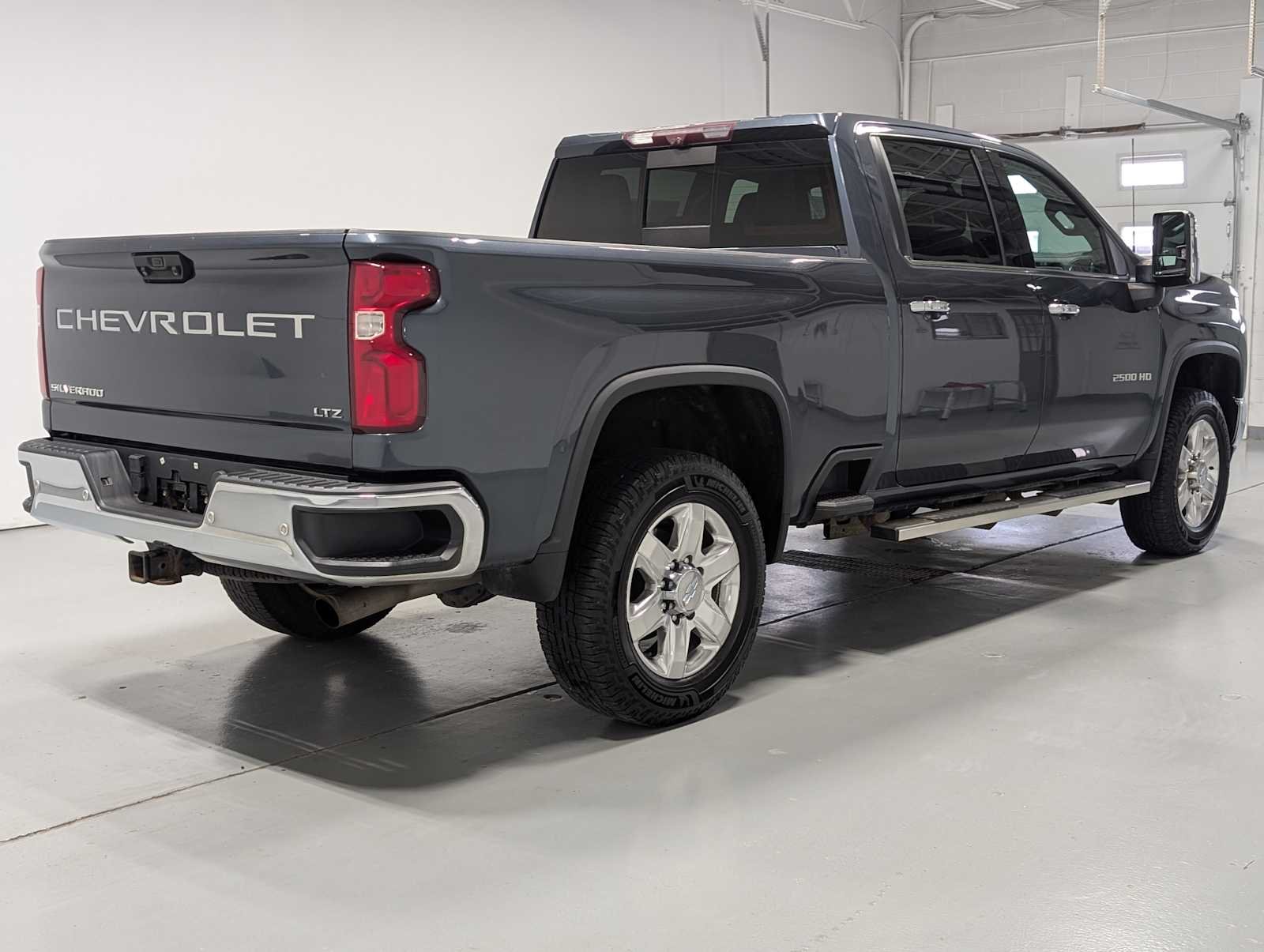 Used 2020 Shadow Gray Metallic Chevrolet LTZ image 8