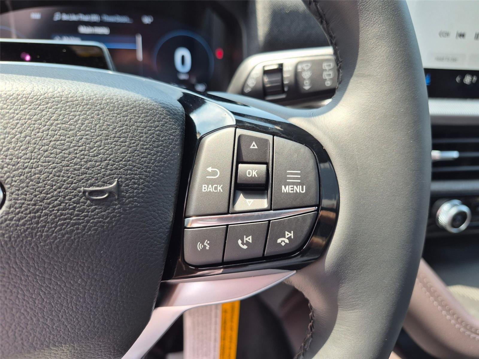 New 2026 Carbonized Gray Metallic Ford Platinum™ image 18