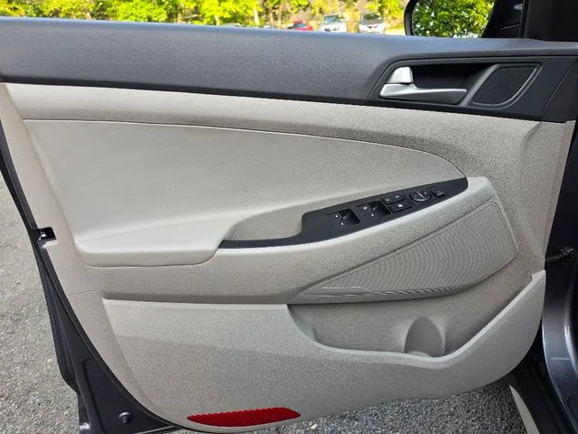Used 2019 Gray Hyundai SEL image 19