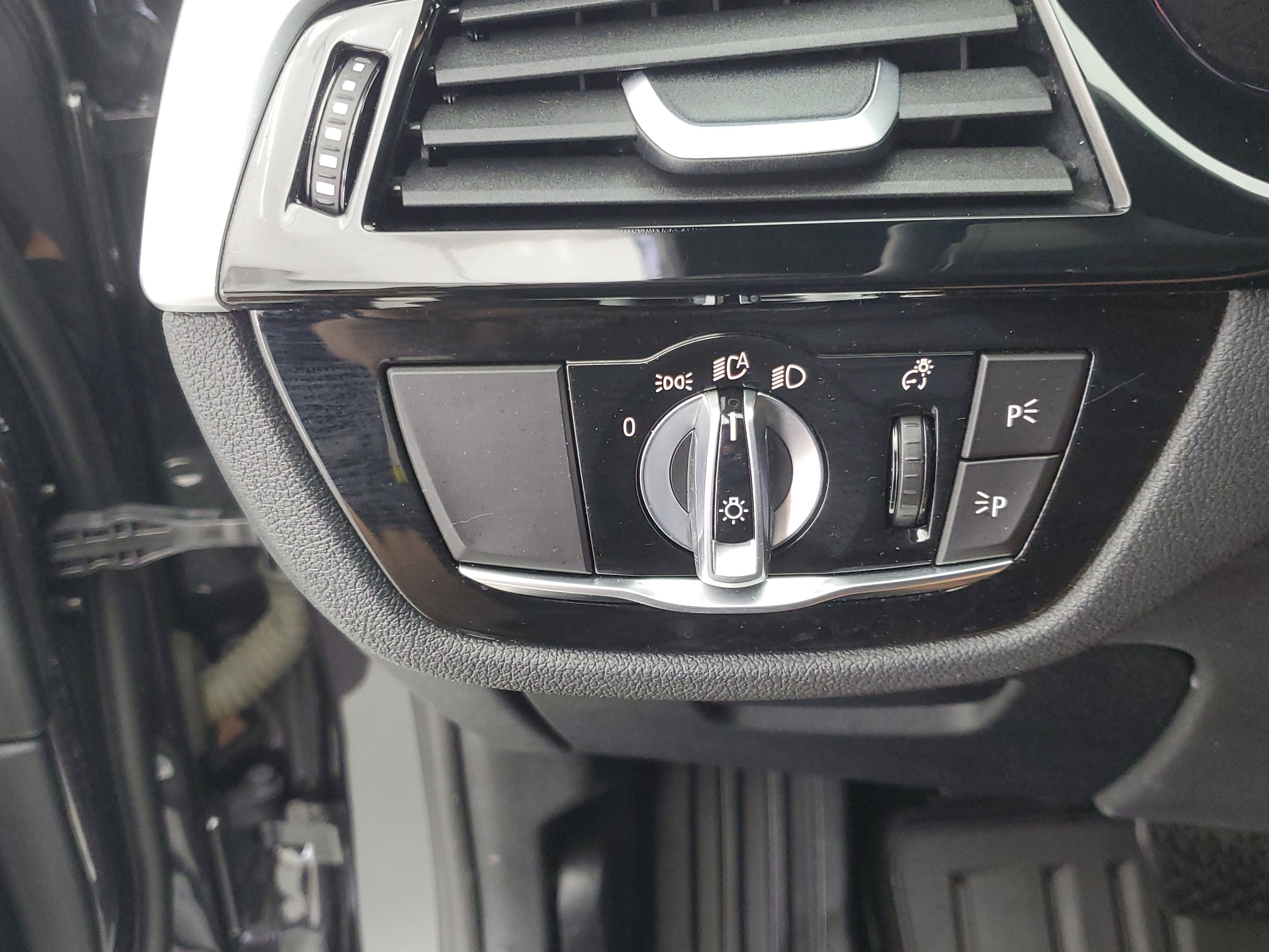 Used 2023 Dark Graphite Metallic BMW 530i image 32
