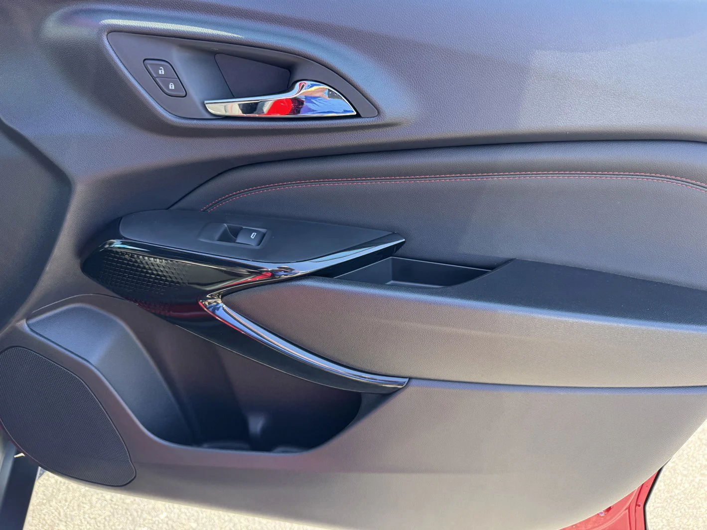 2026 Chevrolet Trax RS - Photo 9