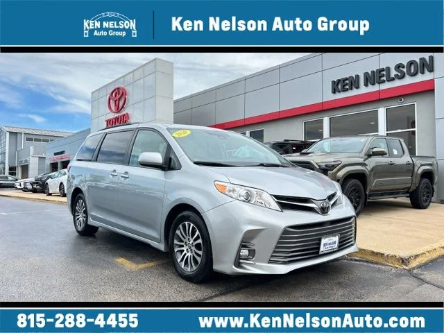 2020 Toyota Sienna XLE