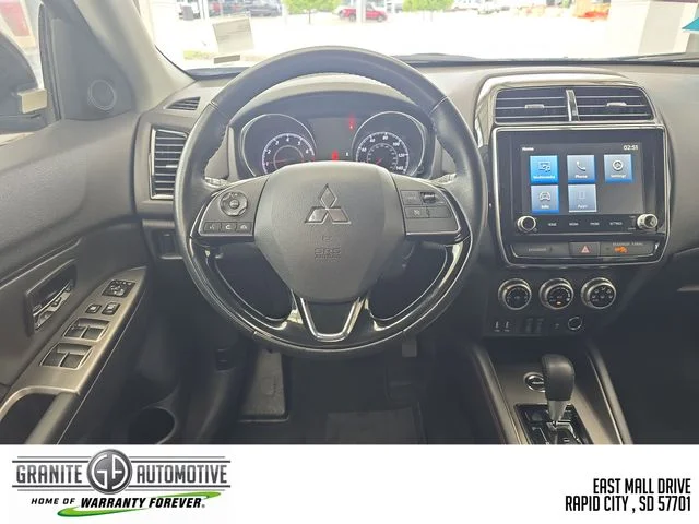 Used 2024 Silver Mitsubishi  image 13