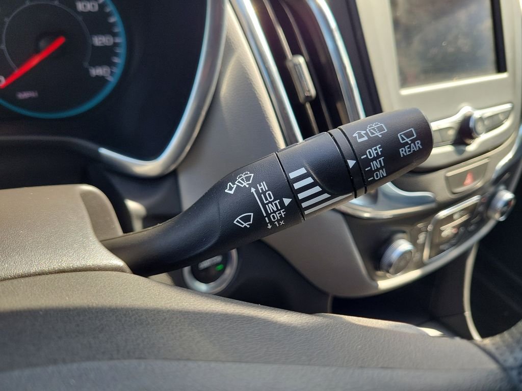 Used 2021 White Chevrolet LS image 30