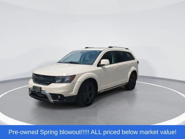 Used 2020 White Dodge Crossroad image 4