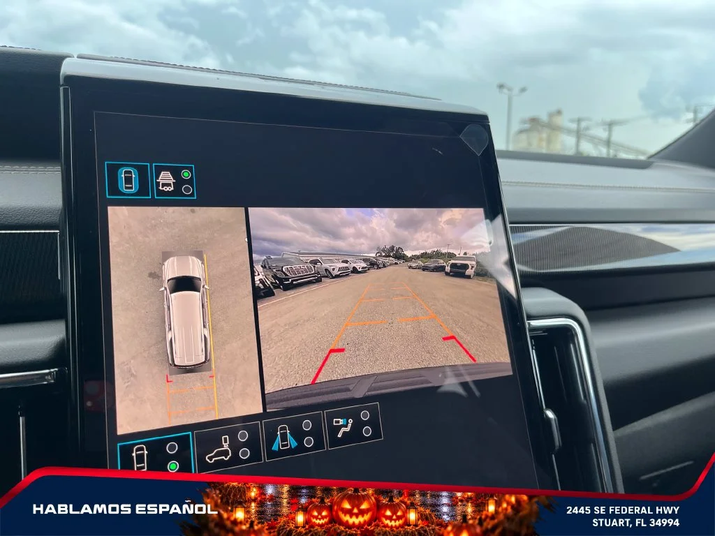 New 2026 Onyx Black GMC Elevation image 32