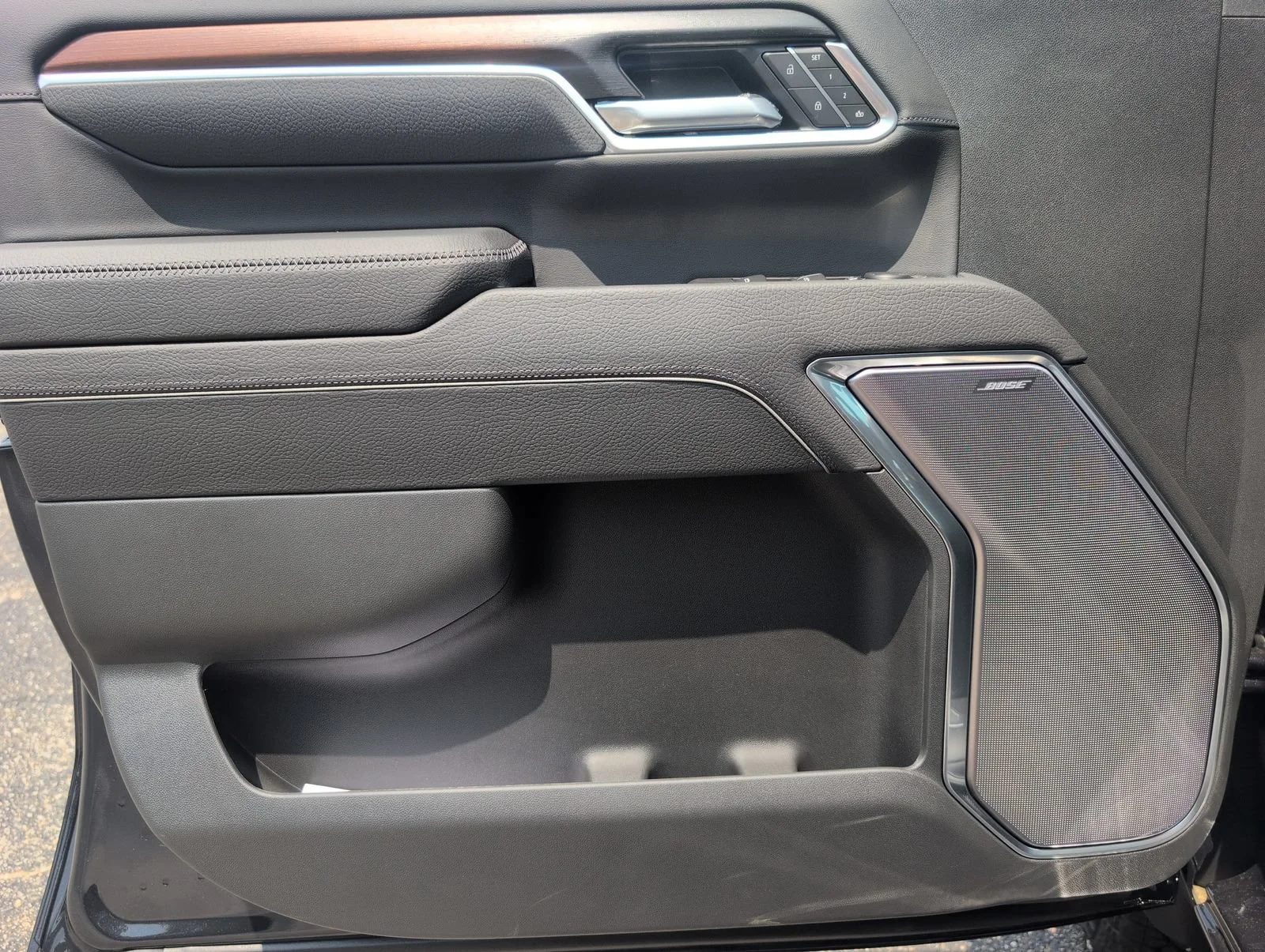 New 2026 Titanium Rush Metallic GMC Denali image 15