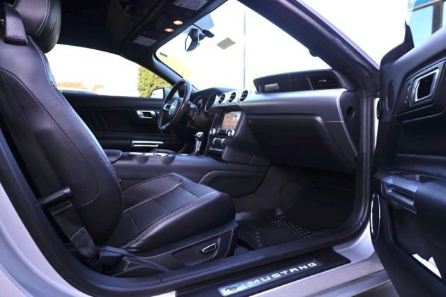 Used 2018 Ingot Silver Ford GT Premium image 36