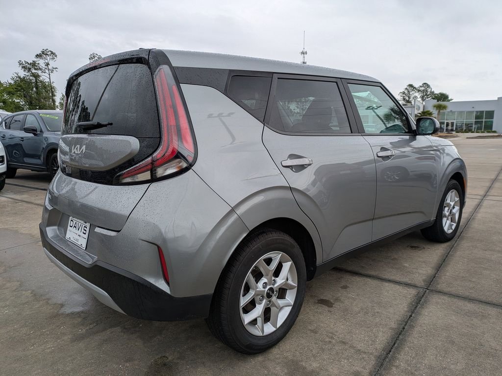 Used 2023 Gray Kia LX image 4