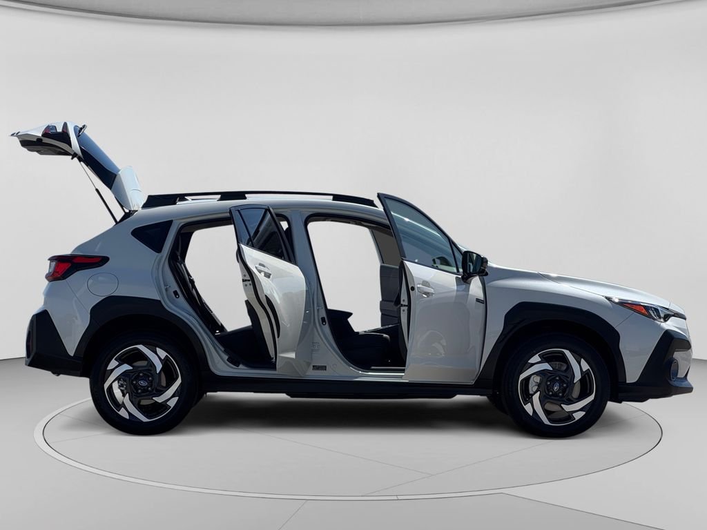 Used 2026 Crystal White Pearl Subaru Limited image 27