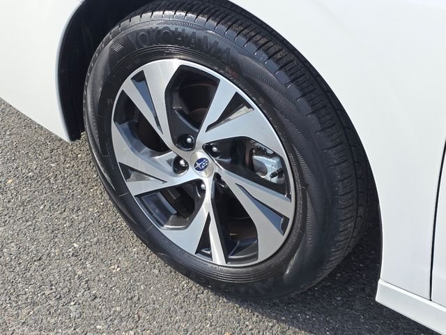 Used 2023 Crystal White Pearl Subaru Premium image 34