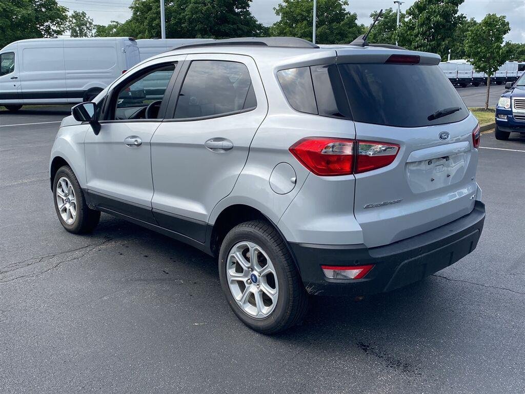 Used 2022 Moondust Silver Ford SE image 9