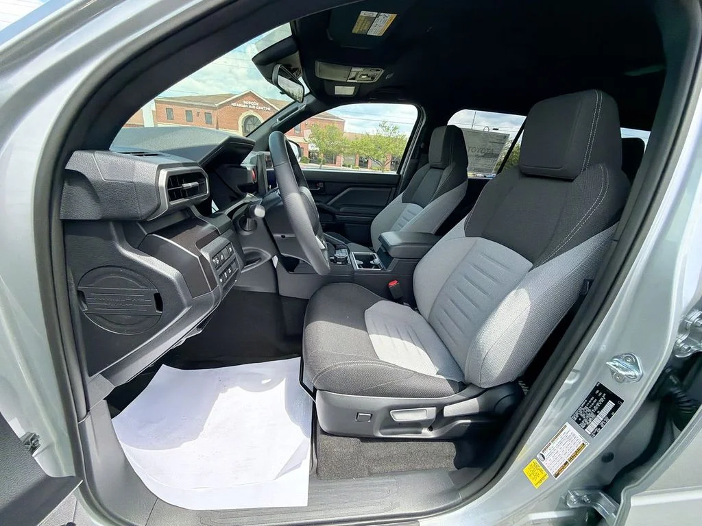 2026 Toyota 4Runner TRD Off-Road - Photo 17